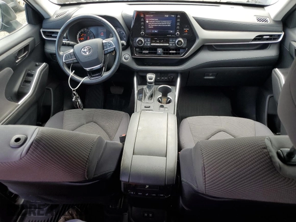 2021 Toyota Highlander L with VIN 5TDBZRBH9MS552153, listed as a Copart auction lot 65512635 with 20,153 mi miles and Salvage title. Bid and sale history available at DreamBid. Image 8.