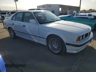 1991 BMW M5 z VIN WBSHD9319MBK05979, wystawiony jako Copart lot #85645534 z przebiegiem 138 219 mil mil oraz Tytuł czysty. Historia ofert i sprzedaży dostępna na DreamBid. Obrazek 4.