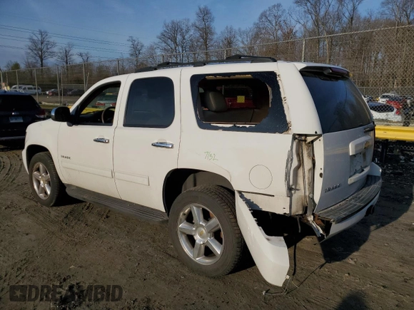 2013 Chevrolet Tahoe LS z VIN 1GNSKAE04DR359670, wystawiony jako Copart lot #43388245 z przebiegiem 122 470 mil mil oraz Szkoda całkowita • Salvage title. Historia ofert i sprzedaży dostępna na DreamBid. Obrazek 2.