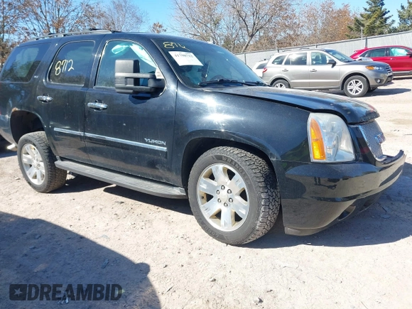 2012 GMC Yukon SLT with VIN 1GKS2CE06CR192736, listed as a IAAI auction lot 41798712 with 1 mi miles. Bid and sale history available at carsss.com. Image 1.