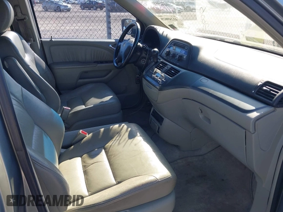 2006 Honda Odyssey EX-L with VIN 5FNRL38756B031675, listed as a IAAI auction lot 41249028 with 152,240 mi miles. Bid and sale history available at carsss.com. Image 5.