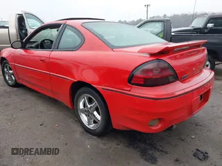 2005 Pontiac Grand Am GT with VIN 1G2NW12E65M165994, listed as a IAAI auction lot 41554743 with 206,527 mi miles. Bid and sale history available at carsss.com. Image 3.