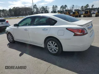 2014 Nissan Altima 2.5 with VIN 1N4AL3AP5EC139528, listed as a Copart auction lot 49589055 with 111,761 mi miles and Salvage Title. Bid and sale history available at carsss.com. Image 2.