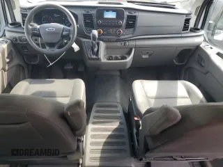2021 Ford Transit Passenger XL z VIN 1FBAX2Y89MKA38282, wystawiony jako Copart lot #63458855 z przebiegiem 113 489 mil mil oraz Czysty tytuł • Clean title. Historia ofert i sprzedaży dostępna na DreamBid. Obrazek 8.
