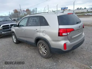 2015 Kia Sorento LX with VIN 5XYKTDA64FG612232, listed as a IAAI auction lot 41894549 with 145,748 mi miles. Bid and sale history available at carsss.com. Image 3.