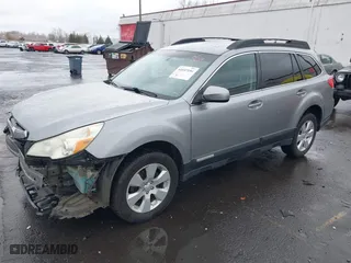 2011 Subaru Outback 2.5i Prem AWP/HK Aud with VIN 4S4BRBFC4B3328451, listed as a IAAI auction lot 41847154 with 149,632 mi miles. Bid and sale history available at carsss.com. Image 17.