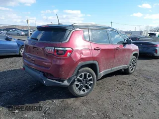 2020 Jeep Compass Trailhawk with VIN 3C4NJDDB2LT239384, listed as a IAAI auction lot 41527372 with 56,122 mi miles and . Bid and sale history available at carsss.com. Image 4.
