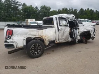 2022 GMC Sierra 3500HD AT4 z VIN 1GT49VEY3NF230736, wystawiony jako Copart lot #65454534 z przebiegiem Nie podano mil oraz Nie do naprawy • Non repairable. Historia ofert i sprzedaży dostępna na DreamBid. Obrazek 3.