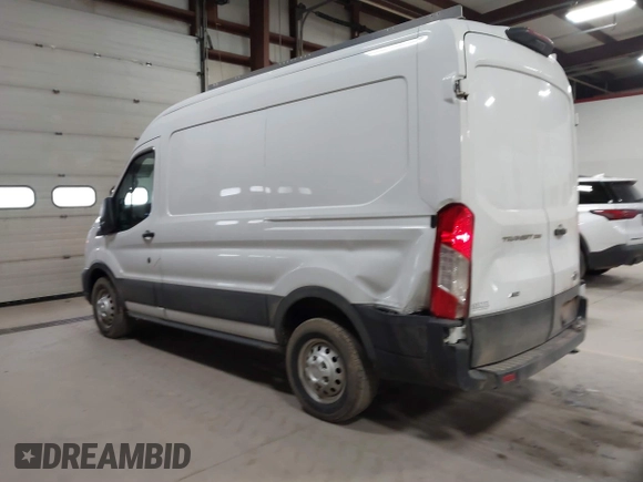 2020 Ford Transit Cargo z VIN 1FTBR2C84LKA08946, wystawiony jako IAAI lot #41716396 z przebiegiem 77 272 mil mil oraz . Historia ofert i sprzedaży dostępna na DreamBid. Obrazek 3.