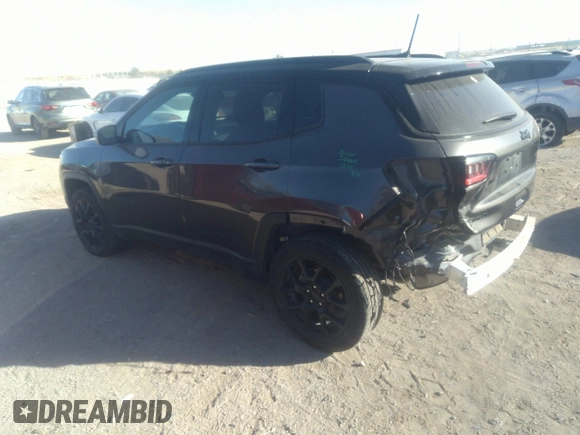 2022 Jeep Compass Latitude with VIN 3C4NJDBBXNT166223, listed as a IAAI auction lot 40627801 with 30,340 mi miles and . Bid and sale history available at DreamBid. Image 3.