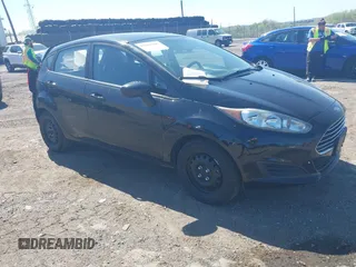2016 Ford Fiesta S z VIN 3FADP4TJ6GM129933, wystawiony jako IAAI lot #42063505 z przebiegiem 121 151 mil mil oraz . Historia ofert i sprzedaży dostępna na DreamBid. Obrazek 1.