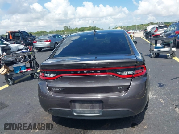 2015 Dodge Dart SXT z VIN 1C3CDFBB0FD364377, wystawiony jako IAAI lot #42473763 z przebiegiem 169 274 mil mil oraz . Historia ofert i sprzedaży dostępna na DreamBid. Obrazek 16.