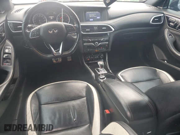 2017 Infiniti QX30 Sport z VIN SJKCH5CPXHA034512, wystawiony jako Copart lot #43760195 z przebiegiem 83 398 mil mil oraz Szkoda całkowita • Salvage title. Historia ofert i sprzedaży dostępna na DreamBid. Obrazek 8.