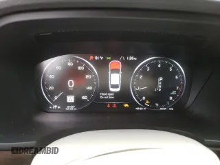 2019 Volvo S90 Momentum с VIN LVY102AK8KP110023, выставлен на аукционе Copart как лот 62362234 с пробегом 81 527 миль миль и На запчасти • Non repairable. История ставок и продаж доступна на DreamBid. Изображение 9.