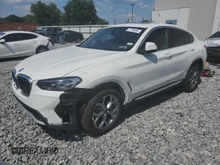 2025 BMW X4 xDrive30i z VIN 5UX33DT03S9X64266, wystawiony jako Copart lot #57792655 z przebiegiem 180 mil mil oraz Czysty tytuł • Clean title. Historia ofert i sprzedaży dostępna na DreamBid. Obrazek 1.