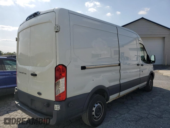 2018 Ford Transit z VIN 1FTYR2CM1JKB39451, wystawiony jako Copart lot #70852124 z przebiegiem 230 942 mil mil oraz Tytuł czysty. Historia ofert i sprzedaży dostępna na DreamBid. Obrazek 3.