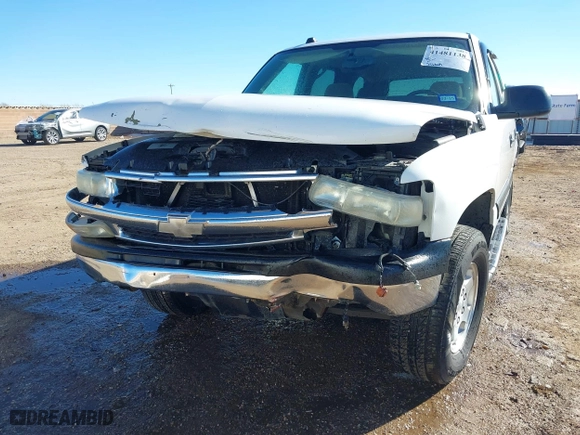 2004 Chevrolet Tahoe LT with VIN 1GNEC13Z44R323201, listed as a IAAI auction lot 41481138 with 216,869 mi miles. Bid and sale history available at carsss.com. Image 6.