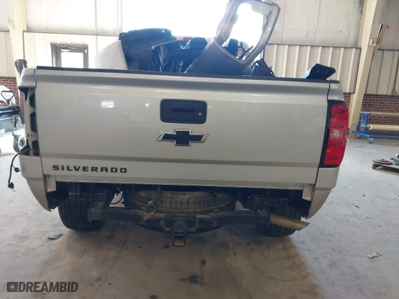 2017 Chevrolet Silverado 1500 LT with VIN 1GCVKREC5HZ252129, listed as a IAAI auction lot 41527539 with 135,982 mi miles. Bid and sale history available at carsss.com. Image 17.