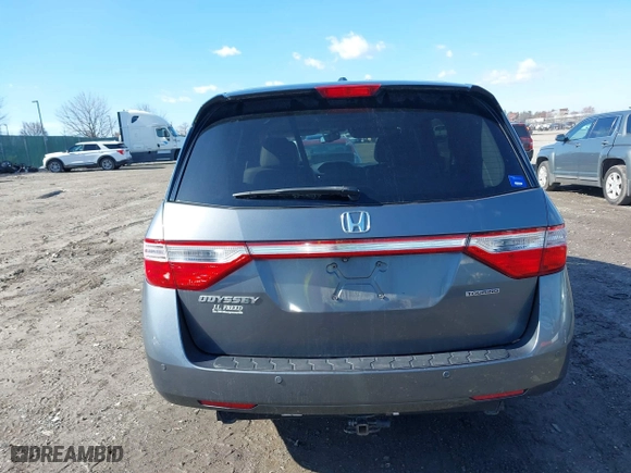 2013 Honda Odyssey Touring with VIN 5FNRL5H97DB018839, listed as a IAAI auction lot 41884016 with 171,650 mi miles. Bid and sale history available at carsss.com. Image 16.