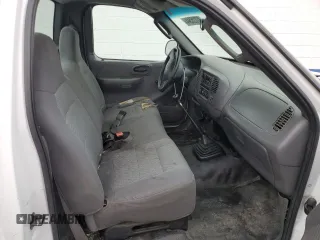 2003 Ford F-150 XL с VIN 2FTRF17213CA05045, выставлен на аукционе Copart как лот 87225544 с пробегом Не указан миль и Списание • Salvage title. История ставок и продаж доступна на DreamBid. Изображение 10.