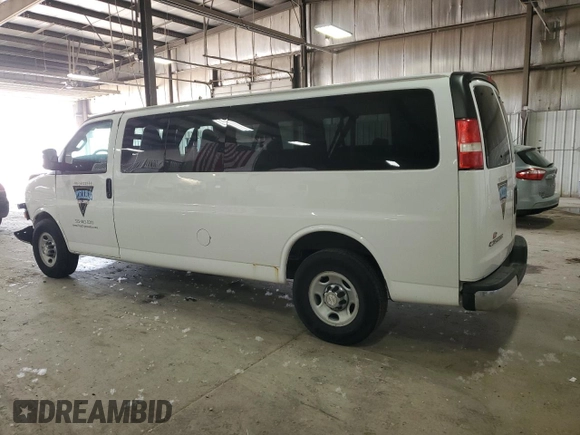 2017 Chevrolet Express Passenger LT z VIN 1GAZGPFG0H1208331, wystawiony jako Copart lot #58504295 z przebiegiem 46 813 mil mil oraz Szkoda całkowita • Salvage title. Historia ofert i sprzedaży dostępna na DreamBid. Obrazek 2.