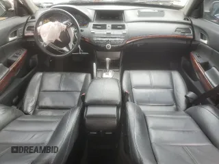 2012 Honda Crosstour EX-L z VIN 5J6TF2H54CL005738, wystawiony jako Copart lot #56639925 z przebiegiem 177 763 mil mil oraz Szkoda całkowita • Salvage title. Historia ofert i sprzedaży dostępna na DreamBid. Obrazek 8.
