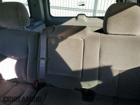 2004 Chevrolet Tahoe LS with VIN 1GNEK13V44J320829, listed as a Copart auction lot 87862025 with 175,107 mi miles and Salvage Title. Bid and sale history available at carsss.com. Image 10.