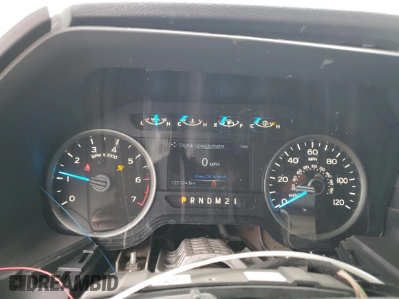 2015 Ford F-150 XLT with VIN 1FTEW1EP4FKD65763, listed as a Copart auction lot 50697575 with 122,124 mi miles and Clean Title. Bid and sale history available at DreamBid. Image 9.