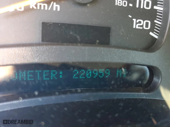 2004 GMC Yukon SLT with VIN 1GKEK13Z04R263546, listed as a Copart auction lot 86547844 with 220,959 mi miles and Salvage Title. Bid and sale history available at carsss.com. Image 9.
