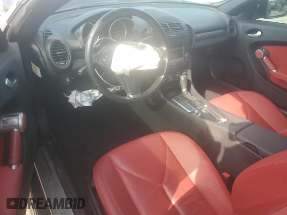 2010 Mercedes-Benz SLK 300 с VIN WDBWK5EA8AF232572, выставлен на аукционе Copart как лот 57336275 с пробегом 66 556 миль миль и Списание • Salvage title. История ставок и продаж доступна на DreamBid. Изображение 8.