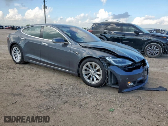 2017 Tesla Model S 100D with VIN 5YJSA1E27HF180483, listed as a Copart auction lot 62783205 with 55,744 mi miles and Salvage title. Bid and sale history available at DreamBid. Image 4.