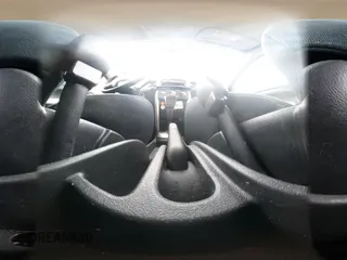 2006 Scion xA z VIN JTKKT604465012257, wystawiony jako IAAI lot #42236079 z przebiegiem 220 209 mil mil oraz . Historia ofert i sprzedaży dostępna na DreamBid. Obrazek 19.