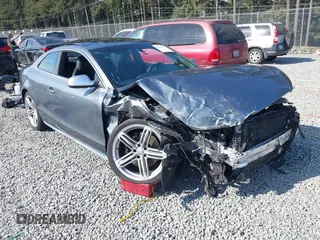 2012 Audi S5 Premium Plus z VIN WAUCVAFR4CA002761, wystawiony jako IAAI lot #42121596 z przebiegiem 100 076 mil mil oraz . Historia ofert i sprzedaży dostępna na DreamBid. Obrazek 1.