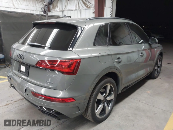 2023 Audi Q5 S line Prestige with VIN WA1FAAFY5P2032400, listed as a IAAI auction lot 41830172 with 24,060 mi miles. Bid and sale history available at carsss.com. Image 4.