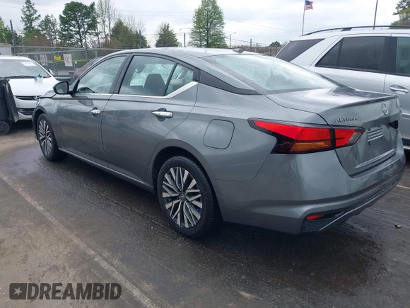 2023 Nissan Altima SV z VIN 1N4BL4DV7PN328287, wystawiony jako IAAI lot #41922893 z przebiegiem 59 289 mil mil oraz . Historia ofert i sprzedaży dostępna na DreamBid. Obrazek 3.