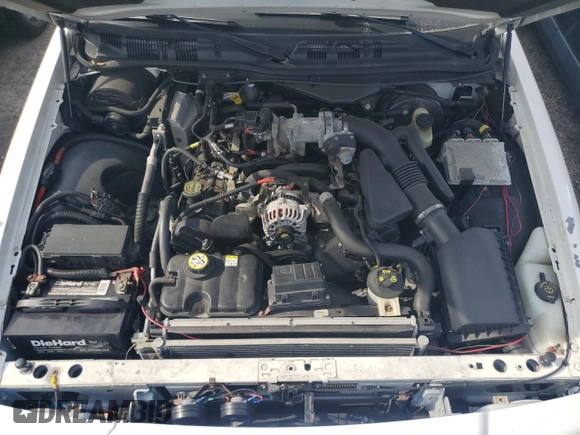 2006 Mercury Grand Marquis LS Premium z VIN 2MEHM75V16X616173, wystawiony jako Copart lot #56492355 z przebiegiem 83 854 mil mil oraz Szkody całkowita. Historia ofert i sprzedaży dostępna na DreamBid. Obrazek 11.