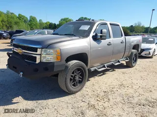 2014 Chevrolet Silverado 2500HD LT with VIN 1GC1KXC83EF109288, listed as a IAAI auction lot 42051193 with 198,244 mi miles. Bid and sale history available at carsss.com. Image 18.
