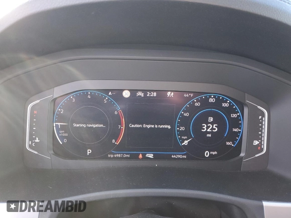 2021 Volkswagen Atlas SEL R-Line with VIN 1V2SR2CA2MC571328, listed as a Copart auction lot 43605135 with 44,290 mi miles and Salvage title. Bid and sale history available at DreamBid. Image 9.