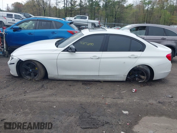 2014 BMW 3 Series 328i xDrive with VIN WBA3B5C56EP544400, listed as a IAAI auction lot 42172100 with 242,472 mi miles. Bid and sale history available at carsss.com. Image 14.