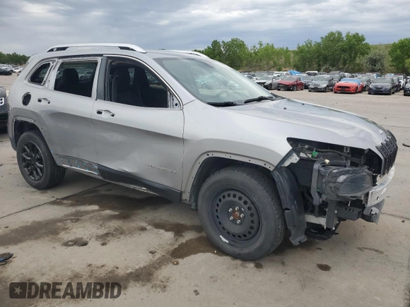 2016 Jeep Cherokee Altitude z VIN 1C4PJMCB7GW308936, wystawiony jako Copart lot #59229035 z przebiegiem 124 087 mil mil oraz Szkoda całkowita • Salvage title. Historia ofert i sprzedaży dostępna na DreamBid. Obrazek 4.