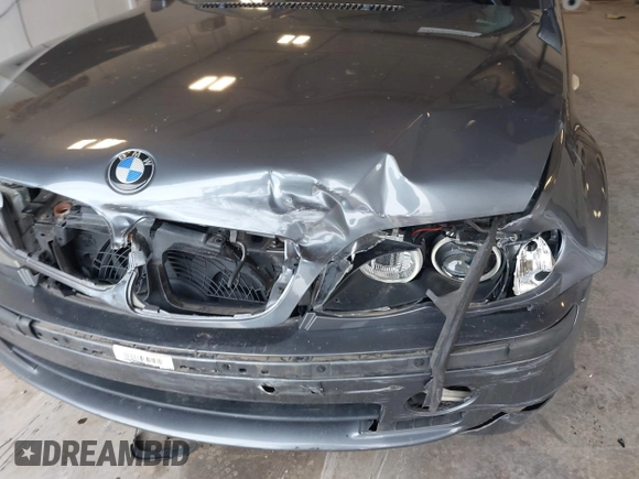 2003 BMW 3 Series 330xi with VIN WBAEW53463PG22999, listed as a IAAI auction lot 41596907 with 160,812 mi miles. Bid and sale history available at carsss.com. Image 6.