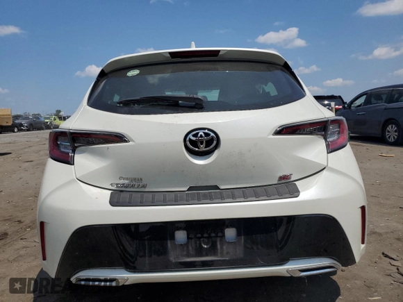 2020 Toyota Corolla Hatchback SE with VIN JTND4RBE8L3093965, listed as a Copart auction lot 66914464 with 33,584 mi miles and Salvage Title. Bid and sale history available at carsss.com. Image 6.