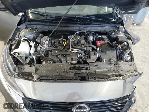 2025 Nissan Altima SV z VIN 1N4BL4DV2SN320249, wystawiony jako Copart lot #56504895 z przebiegiem 12 327 mil mil oraz Szkoda całkowita • Salvage title. Historia ofert i sprzedaży dostępna na DreamBid. Obrazek 11.