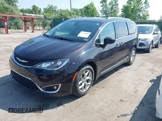 2018 Chrysler Pacifica Touring L Plus with VIN 2C4RC1EG2JR314847, listed as a IAAI auction lot 42716082 with 92,544 mi miles and . Bid and sale history available at DreamBid. Image 18.