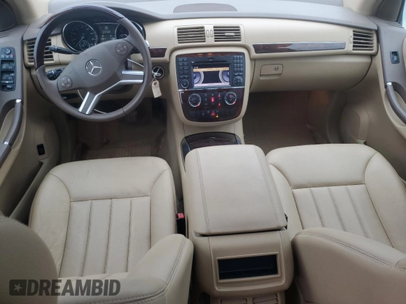 2010 Mercedes-Benz R with VIN 4JGCB6FB0AA104188, listed as a Copart auction lot 49900125 with 48,280 mi miles and Clean Title. Bid and sale history available at DreamBid. Image 8.