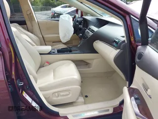 2013 Lexus RX 350 z VIN JTJBK1BA3D2022516, wystawiony jako IAAI lot #42105527 z przebiegiem 114 862 mil mil oraz . Historia ofert i sprzedaży dostępna na DreamBid. Obrazek 5.