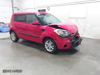2013 Kia Soul + with VIN KNDJT2A6XD7616330, listed as a IAAI auction lot 41827924 with 135,322 mi miles. Bid and sale history available at carsss.com. Image 1.