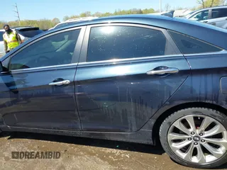 2013 Hyundai Sonata Limited with VIN 5NPEC4AC4DH792661, listed as a IAAI auction lot 42034355 with 142,125 mi miles and . Bid and sale history available at carsss.com. Image 15.