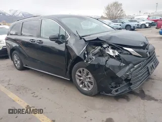 2022 Toyota Sienna LE z VIN 5TDKSKFC1NS042455, wystawiony jako IAAI lot #41921094 z przebiegiem 84 810 mil mil oraz . Historia ofert i sprzedaży dostępna na DreamBid. Obrazek 1.