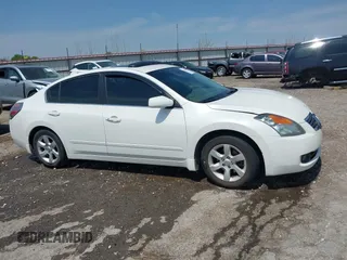 2009 Nissan Altima 2.5 S with VIN 1N4AL21E89N561120, listed as a IAAI auction lot 42020054 with 220,237 mi miles. Bid and sale history available at carsss.com. Image 13.